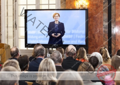 Videobotschaft Bettina Stark-Watzinger
