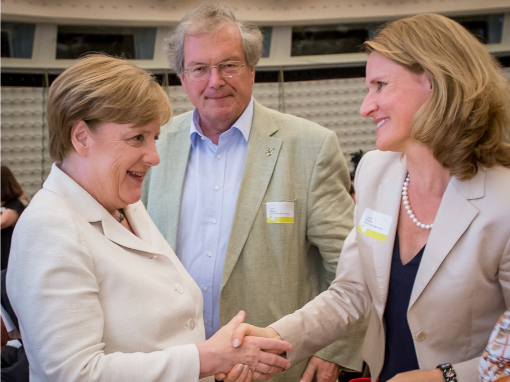 Lucia. A. Reisch und Angela Merkel